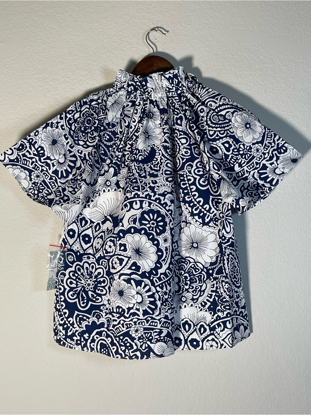 Tuckernuck Hyacinth House Thea Blouse Navy & White Floral Paisley Sz XXS Top NWT - Picture 10 of 11